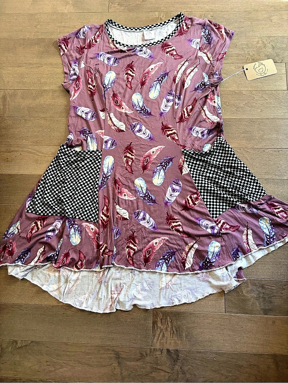 Mamahen Feather Print tunic NWT L